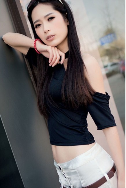 呂倩 